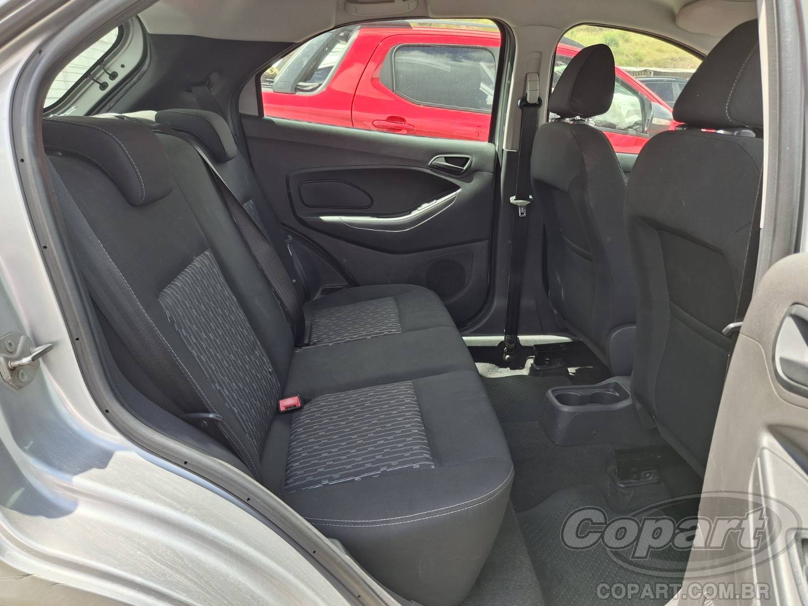 Foto 6 de 11: 2016 FORD KA