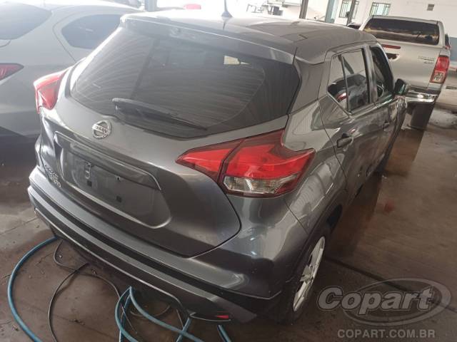 2022 NISSAN KICKS 
