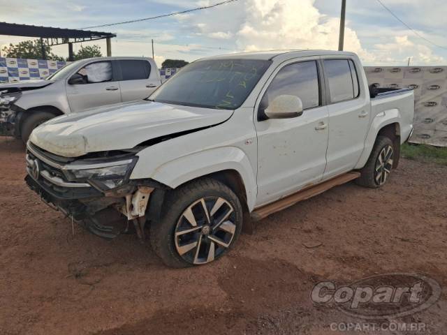 2025 VOLKSWAGEN AMAROK 