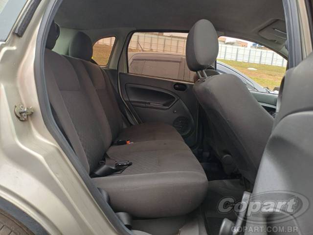 2006 FORD FIESTA 