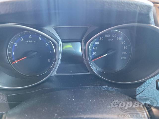 2015 HYUNDAI HB20S 