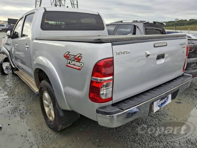 2013 TOYOTA HILUX CD 