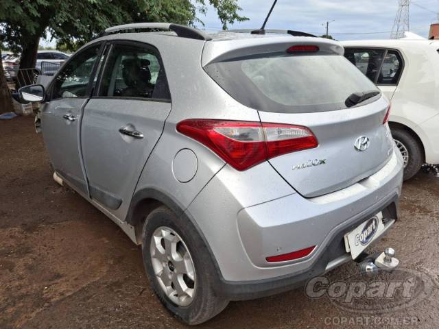 2015 HYUNDAI HB20 