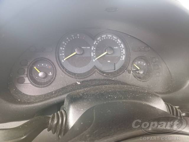 2011 CHEVROLET CLASSIC 