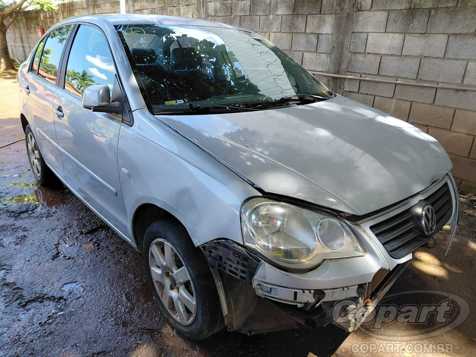 Veículo VW - VolksWagen Volkswagen VOLKSWAGEN POLO SEDAN 1.6 Total Flex 2008 em leilão