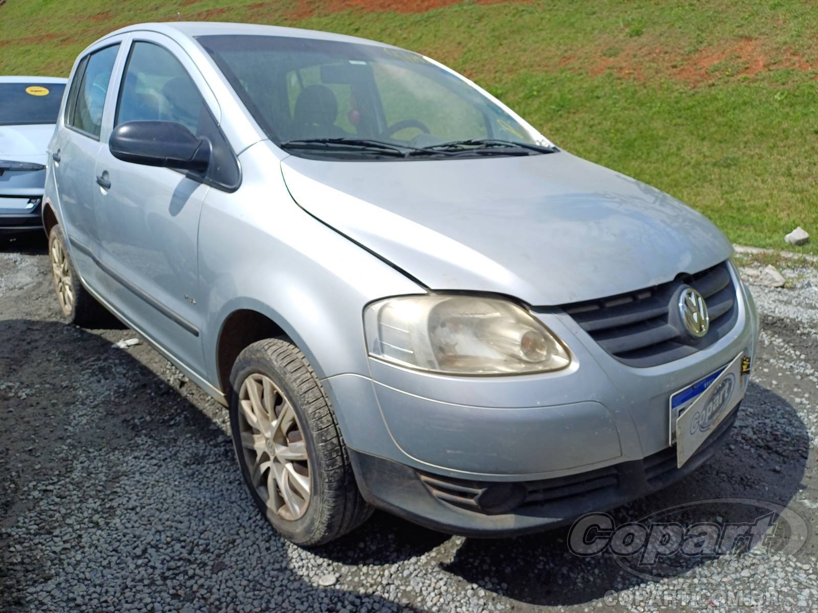 Veículo VW - VolksWagen Fox Volkswagen Fox Plus 1.6 Total Flex 2008 Colisão Média Monta 2008 em leilão