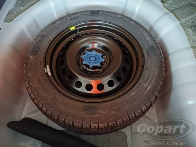 2015 HYUNDAI HB20S 