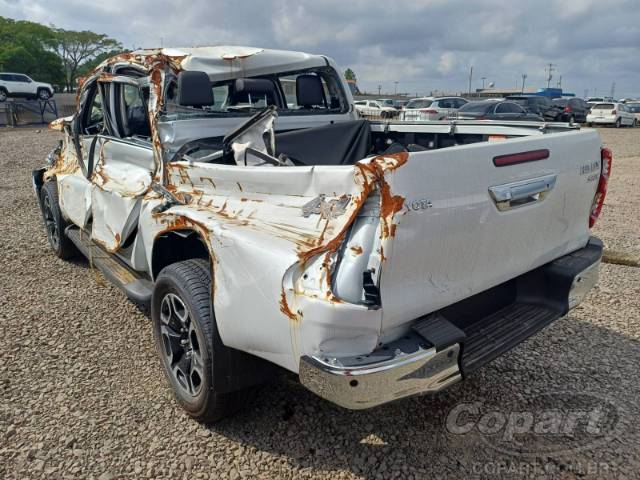 2025 TOYOTA HILUX CD 