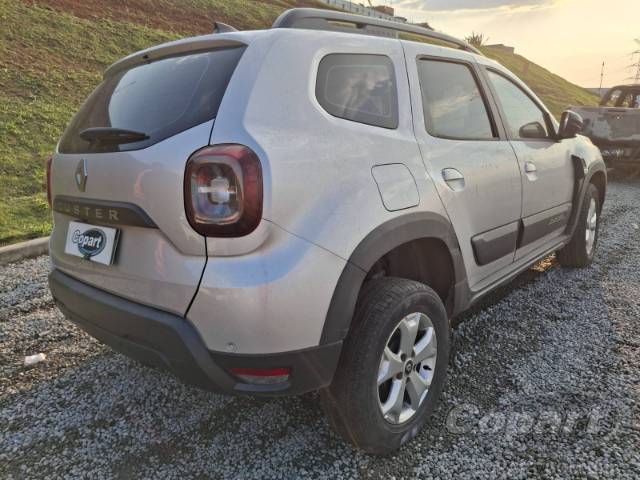 2024 RENAULT DUSTER 
