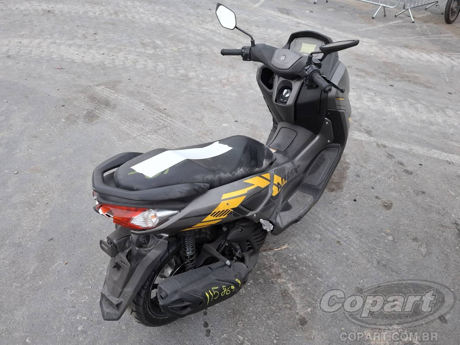2024 YAMAHA NMAX — foto 4 de 10