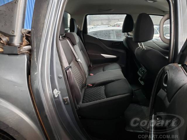 2023 NISSAN FRONTIER CD 