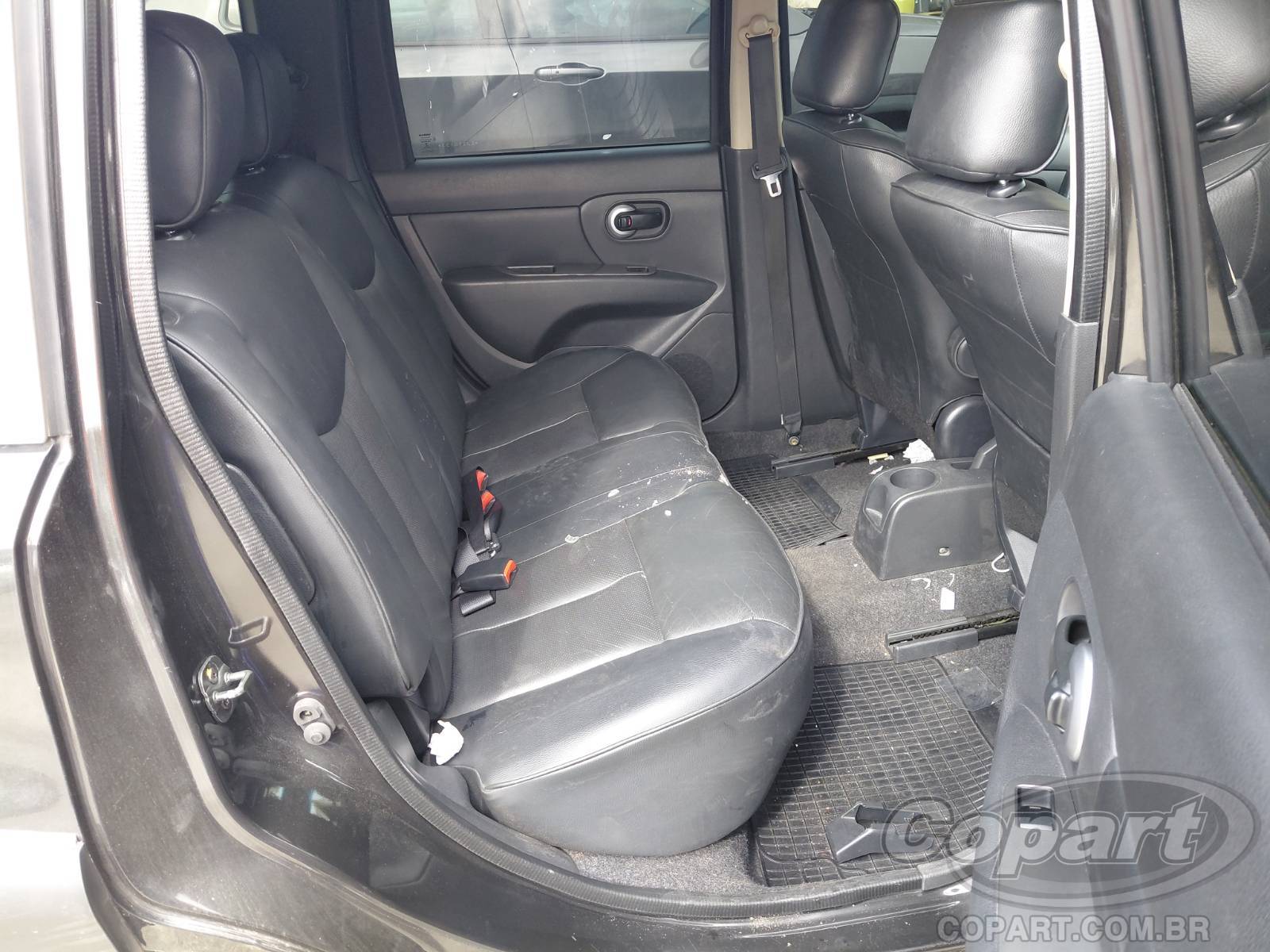 2014 NISSAN LIVINA — foto 6 de 10