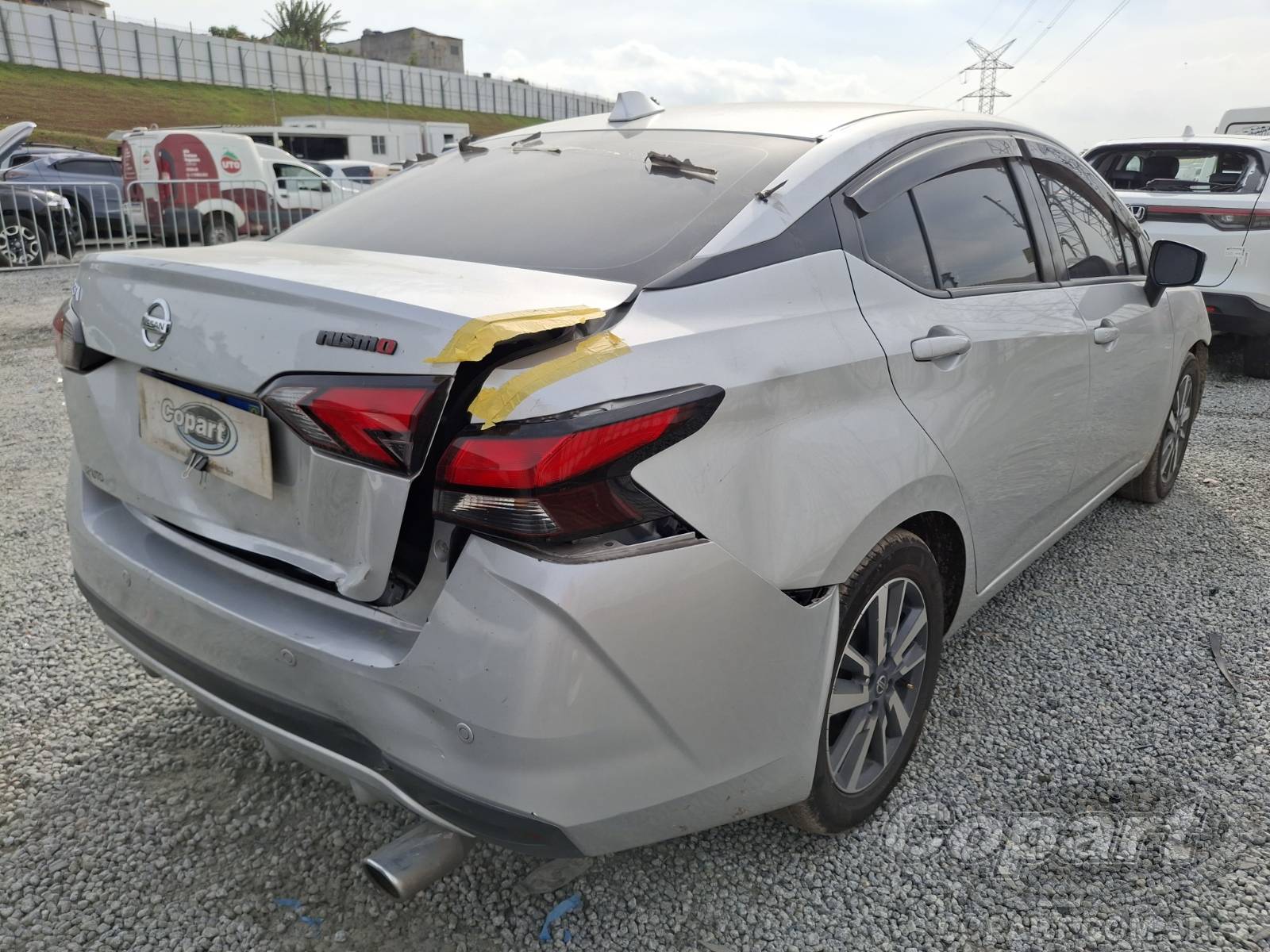 Foto 4: 2022 NISSAN VERSA