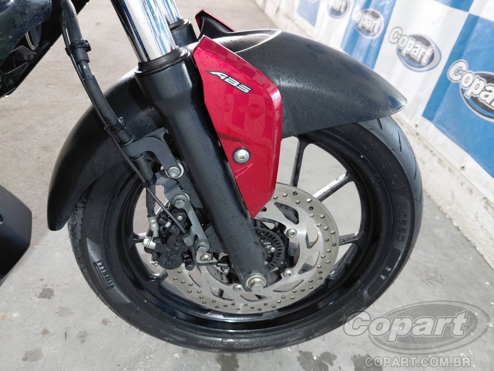 Foto 8 de 10: 2025 YAMAHA FZ15