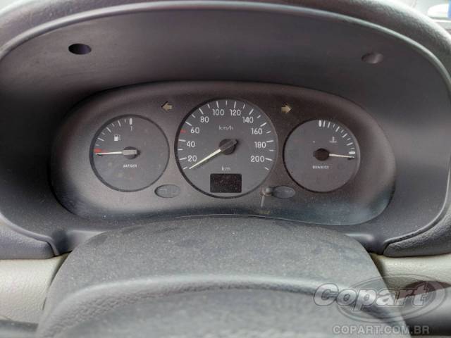 2004 RENAULT CLIO 