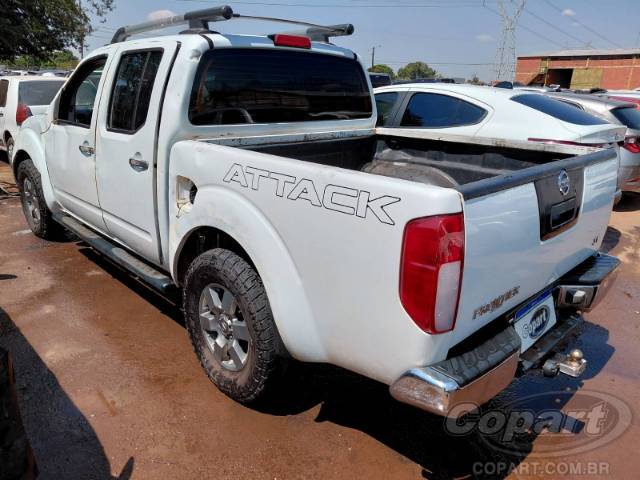 2015 NISSAN FRONTIER CD 