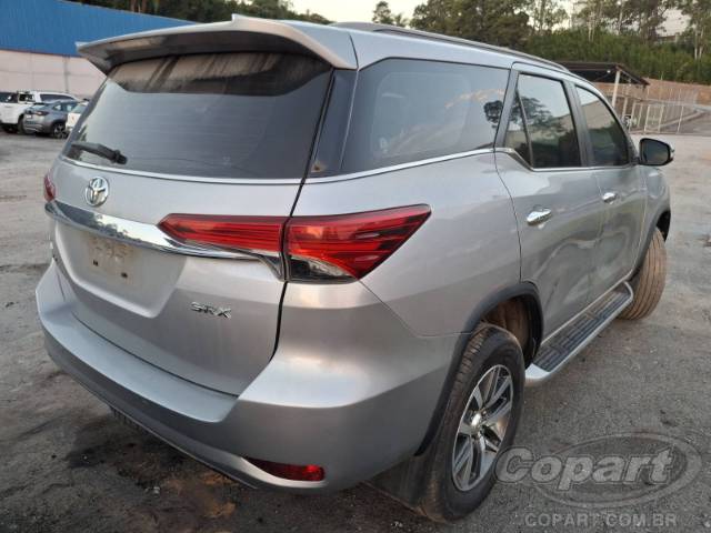 2016 TOYOTA HILUX SW4 