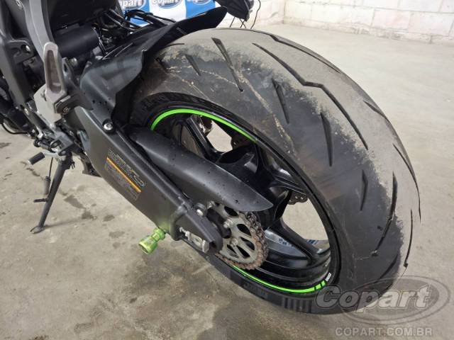 2025 KAWASAKI NINJA ZX-6R 