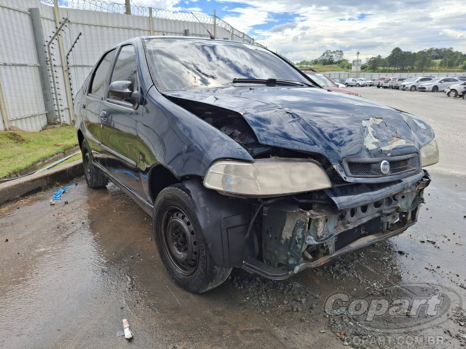 Veículo Fiat Siena Fiat Siena ELX Fire 1.0 16V 2001 2001 em leilão