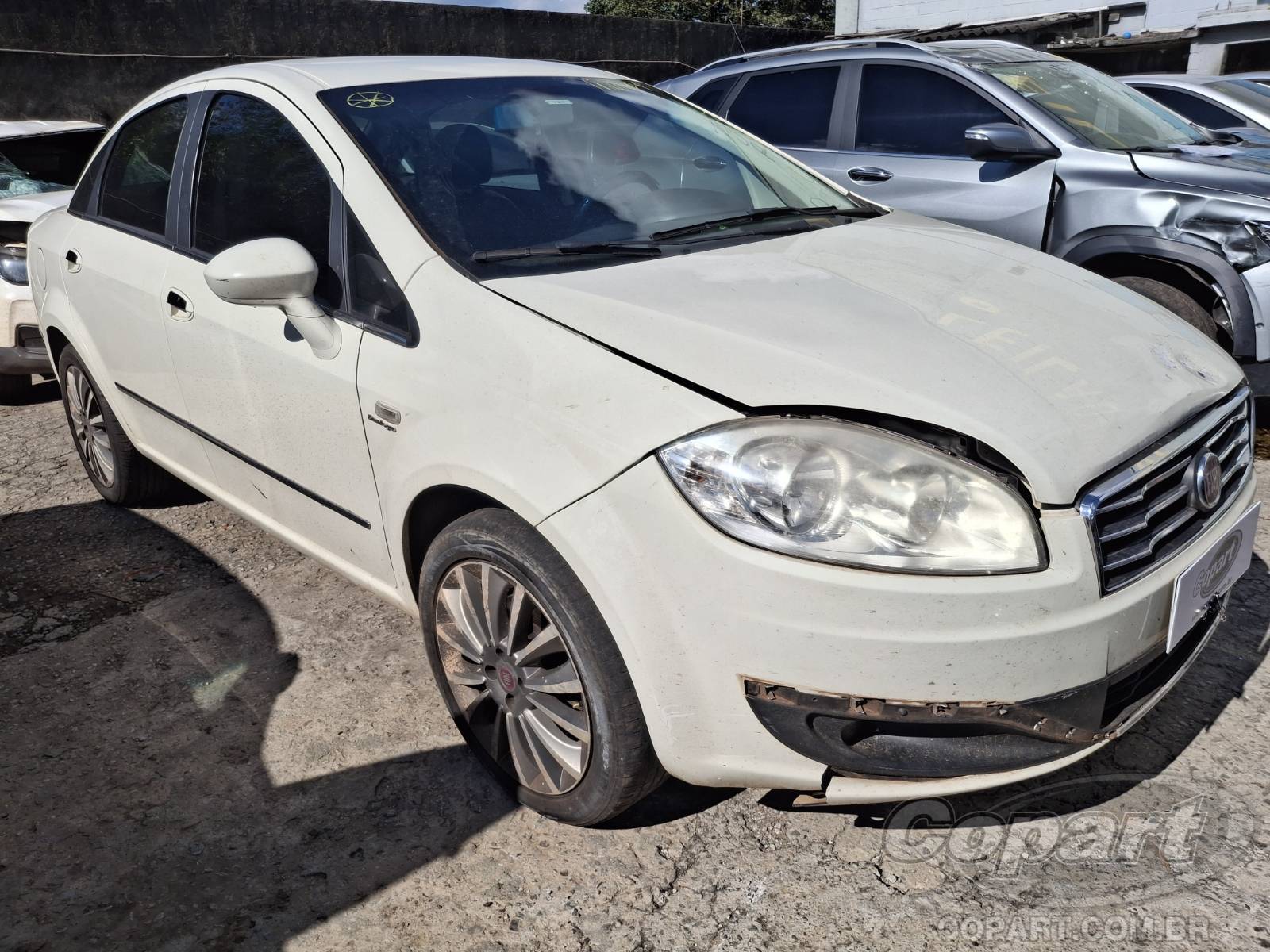 Veículo Fiat Linea FIAT LINEA 1.8 16V Flex 2015 2015 em leilão