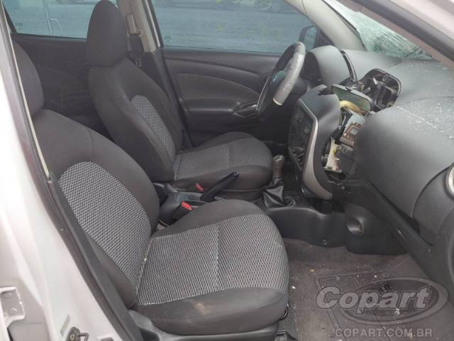 2017 NISSAN VERSA 