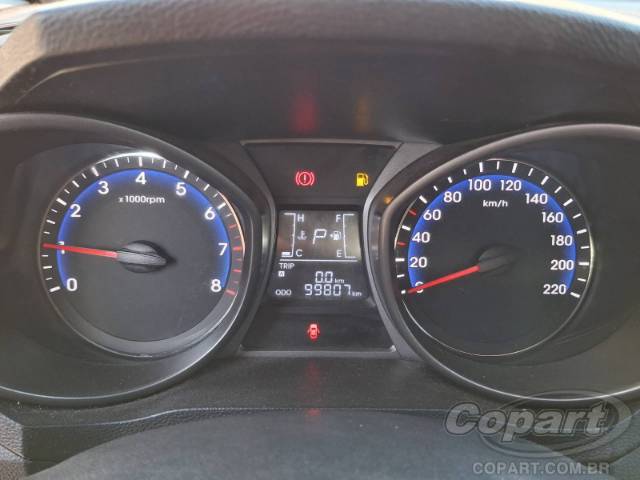 2015 HYUNDAI HB20S 