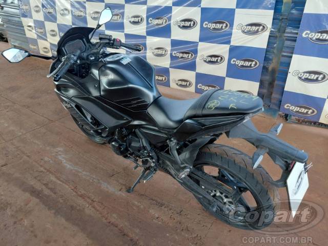 2025 KAWASAKI NINJA 650 