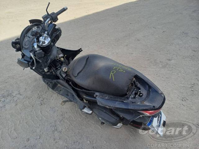2015 HONDA PCX 
