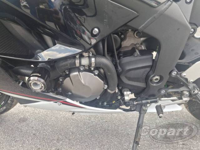 2021 KAWASAKI NINJA ZX-6R 
