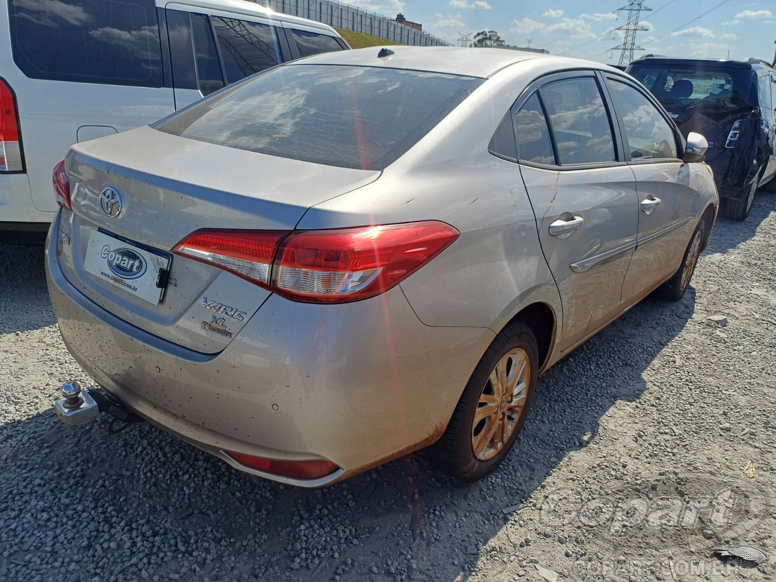 Foto 4: 2019 TOYOTA YARIS SEDA