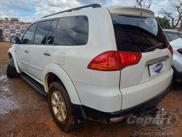 2013 MITSUBISHI PAJERO DAKAR 