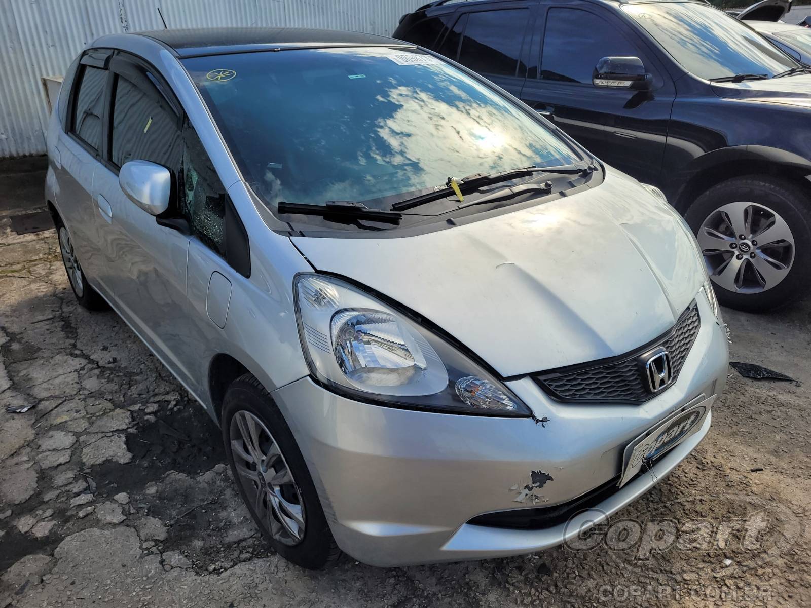 Honda Fit DX 1.4 16V 2011 Colisão Média Monta