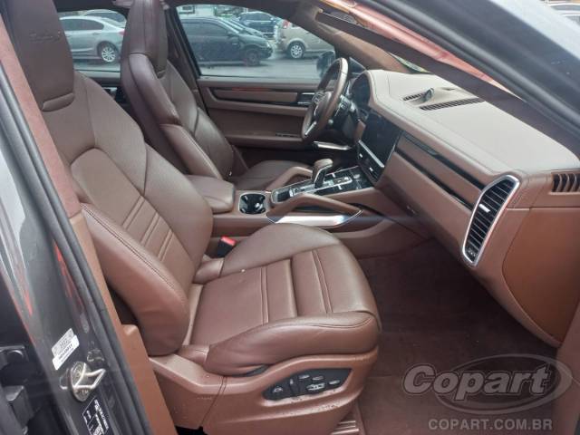 2023 PORSCHE CAYENNE COUPE 