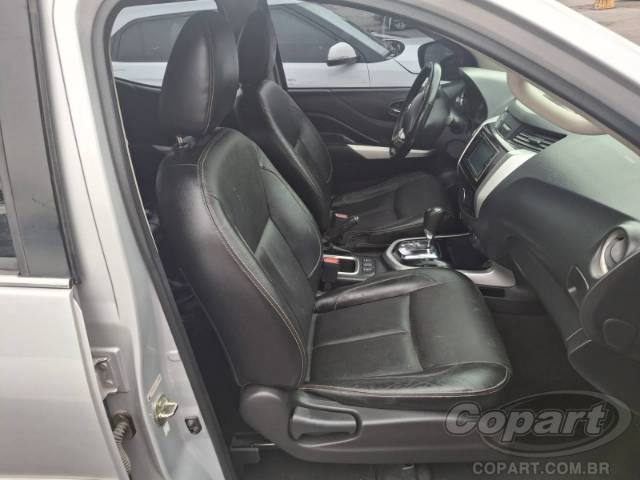2017 NISSAN FRONTIER CD 