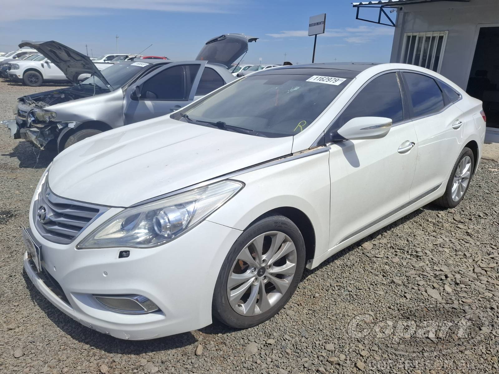 Foto 2: 2013 HYUNDAI AZERA