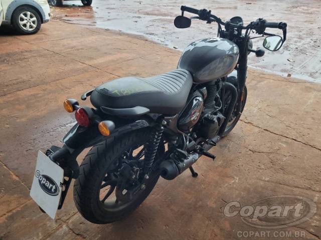 2025 ROYAL ENFIELD HUNTER 