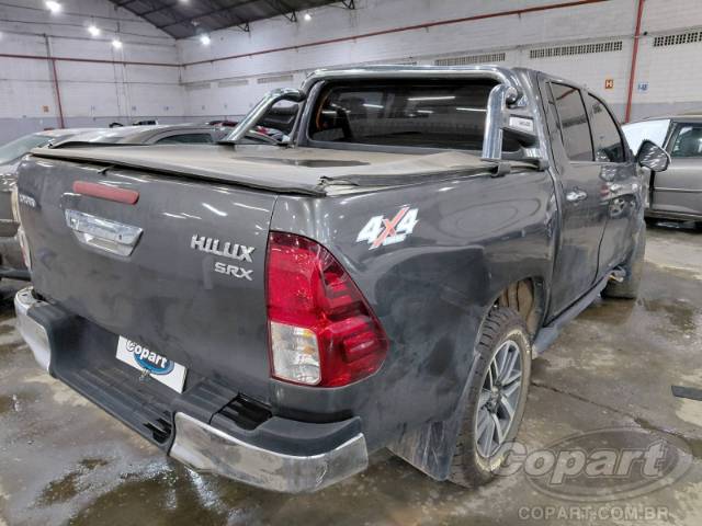 2017 TOYOTA HILUX CD 