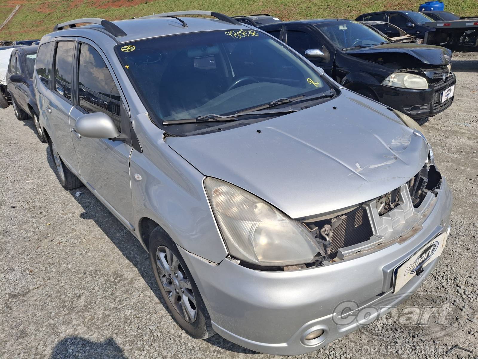 Veículo Nissan Grand Livina Nissan Grand Livina SL 1.8 16V 2013 Pequena Monta 2013 em leilão