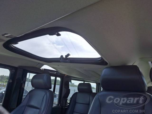 2001 LAND ROVER DEFENDER 