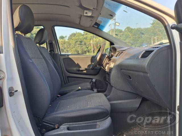 2013 VOLKSWAGEN FOX 