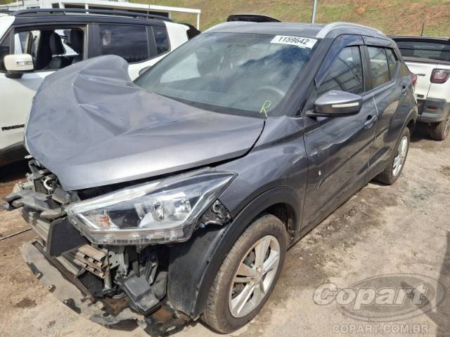 2018 NISSAN KICKS 