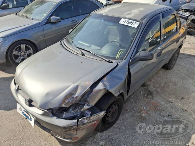 2004 CHEVROLET CORSA SEDAN 