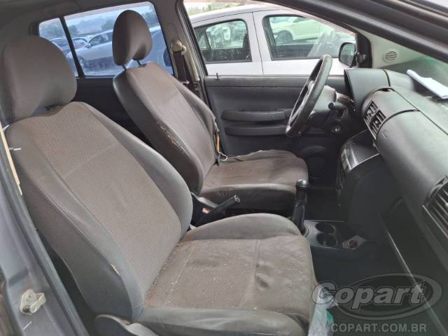 2004 VOLKSWAGEN FOX 