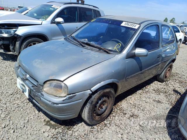 1997 CHEVROLET CORSA 