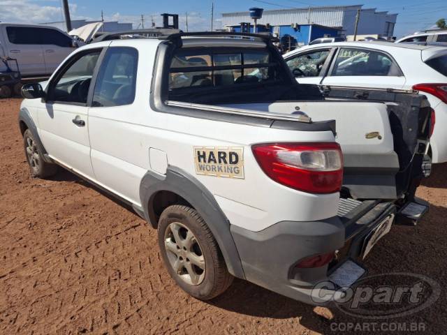 2016 FIAT STRADA CD 
