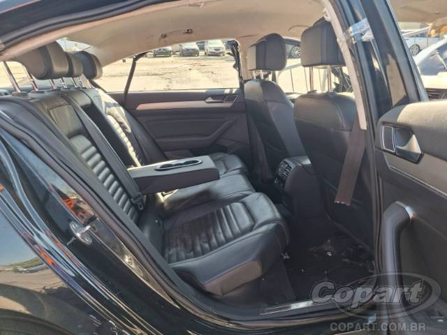 2018 VOLKSWAGEN PASSAT 