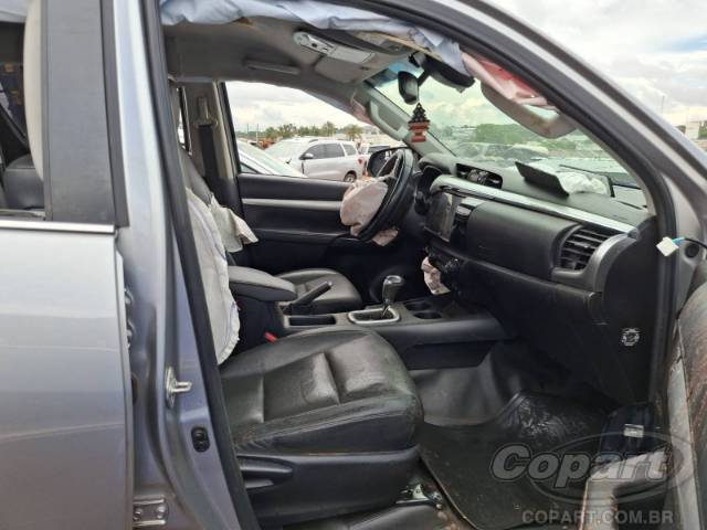 2024 TOYOTA HILUX CD 