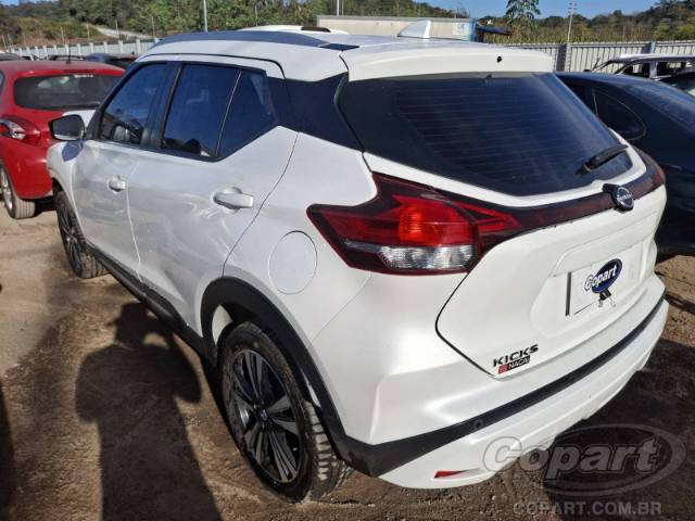 2023 NISSAN KICKS 