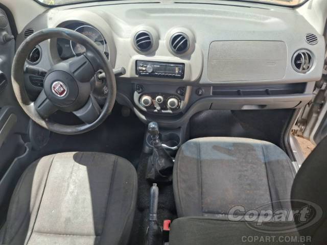 2015 FIAT UNO 