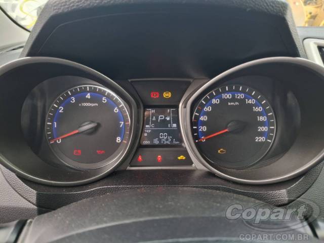 2015 HYUNDAI HB20 